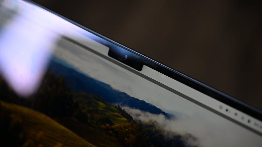 🚫 Don’t Block Your MacBook Screen (Yes, Even with Webcam Covers!)
